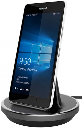 Microsoft_Lumia_950_XL_Display.jpg